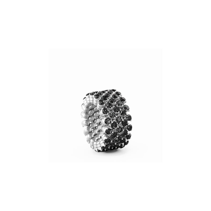 Brevetto ring i hvitt gull med fem rader sorte diamanter