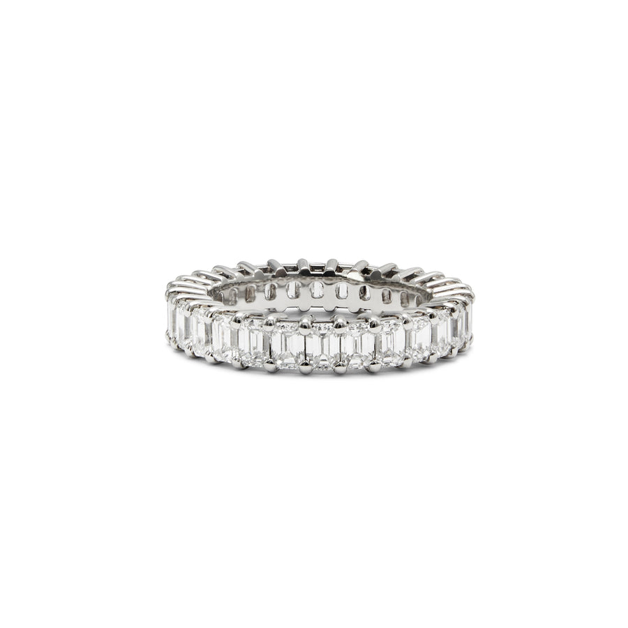 Ring i platina med smaragd slipt diamant