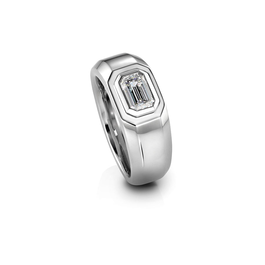 Ring i platina med smaragdslipt diamant