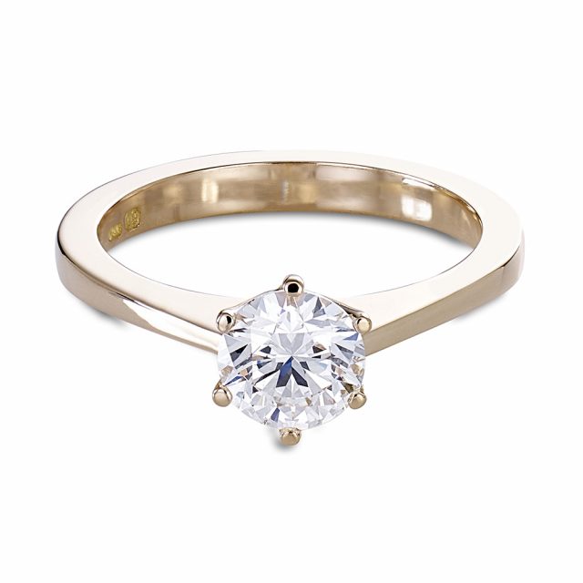 forlovelsesring med diamant