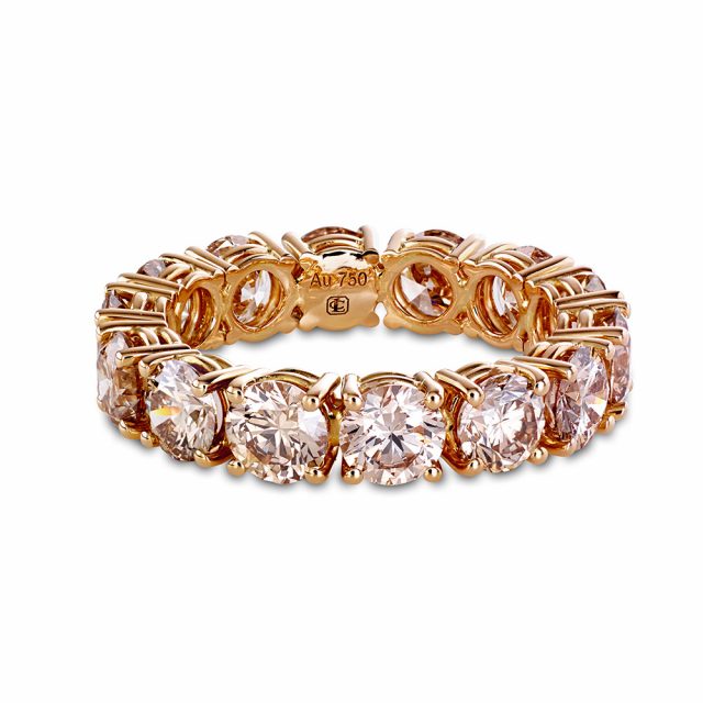 Eternity ring in rosé gold with champagne coloured diamonds