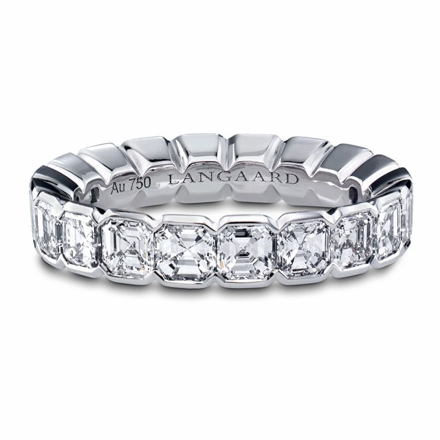 Eternity ring in white gold set with 14 assscher cut white diamonds