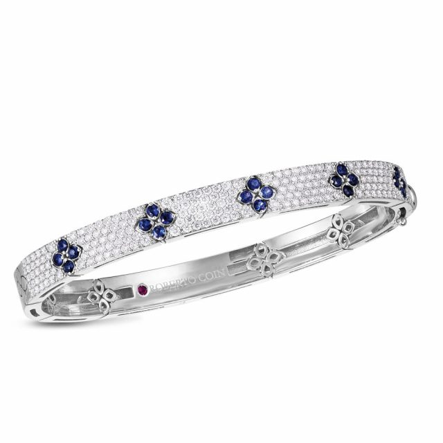 Love in Verona bangle in 18kt. white gold with diamonds and sapphires