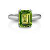 Ring in 18kt. white gold with emerald cut peridot 3,58ct